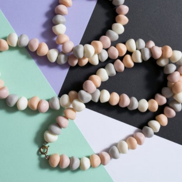 🌼 Vintage pastel matte beaded necklace + bracelet set - Picture 3 of 8